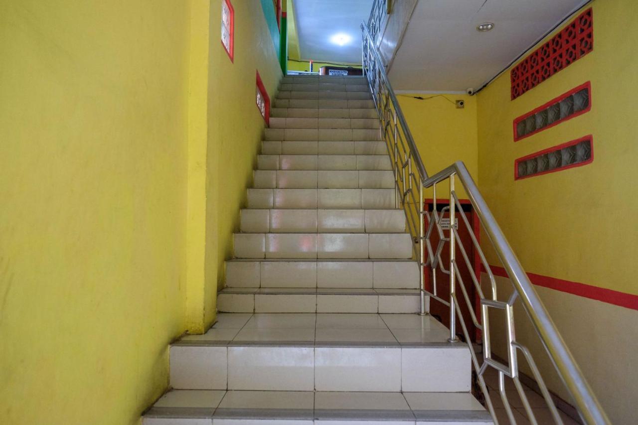 Reddoorz Near Pelabuhan Nusantara Parepare Exterior foto